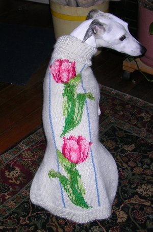 Greta's knitted sweaters: white with red tulips